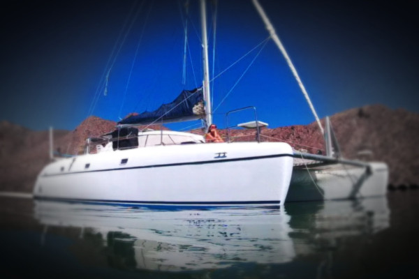 Luxury catamaran half-day charter offer Cartagena Colombia