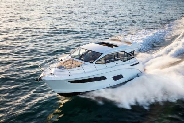 Sea Ray yacht day charters Playa-Blanca Colombia