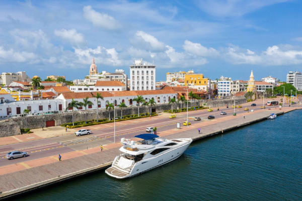 Pronájem motorových jachet Sunseeker v Rosario Islands, Kolumbie