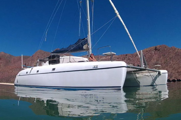 Luxury catamaran day charter offer Cartagena Colombia