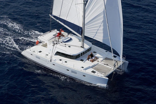 Lagoon catamaran overnight charter San-Blas Panama
