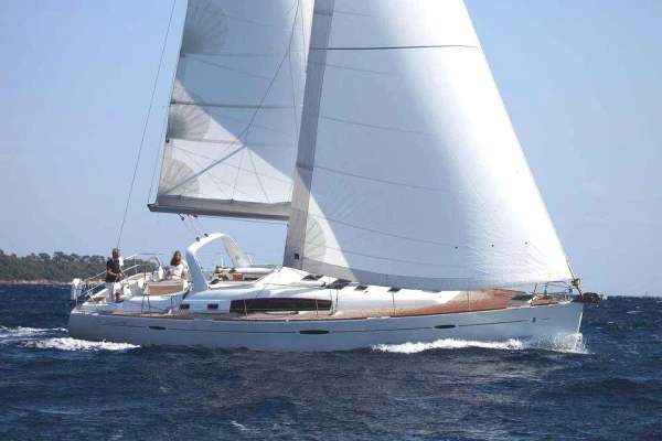 Beneteau yacht crewed charter Cayos-Limon Panama