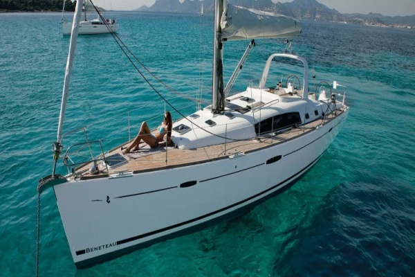 Sailing vessel luxury charter offer Corazon-de-Jesus Panama