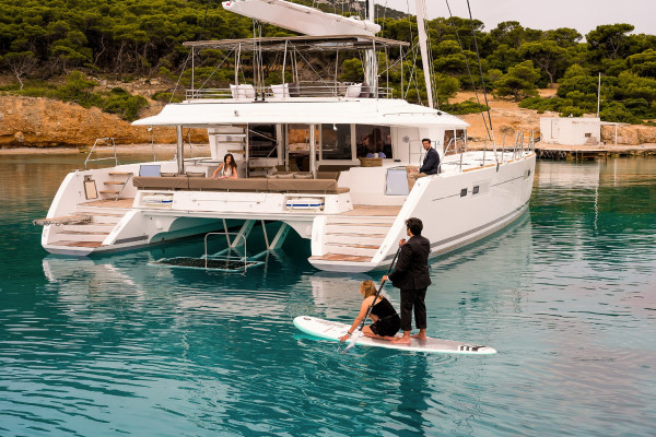 Lagoon catamaran luxury charter offer Isla-Taboga Panama