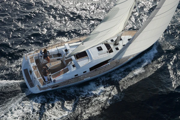 Sailing yacht overnight charter Rio-Diablo Panama