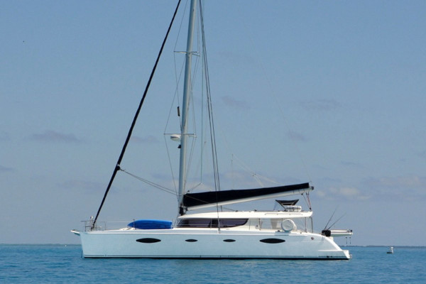 Overnight catamaran charter offer Nargana Panama