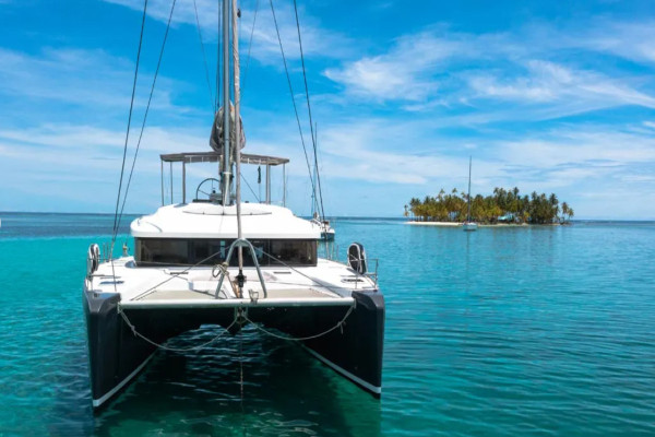 All inclusive luxury catamaran charter Guna-Yala Panama