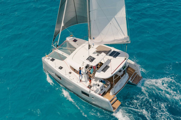 Lagoon catamaran charter offer Lemmon-Cays San-Blas Panama