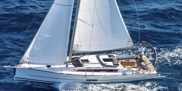 Weekly Alicudi Bareboat Charter Capo-d'Orlando, Italy