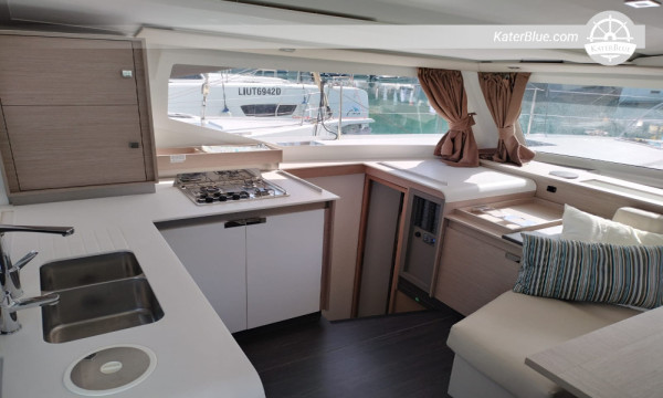 Levanzo Discovery Weekly Charter Expedition in Marsala, Italy