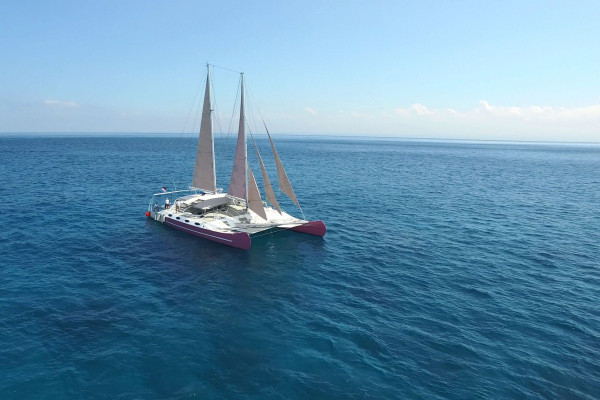 Catamaran sailing vacation offer Lembongan Bali