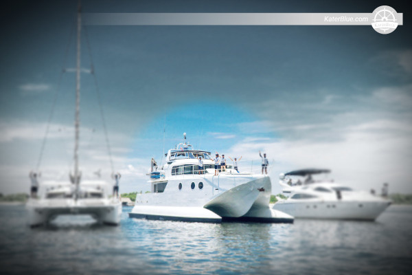 Crewed luxury vessel day charter offer Sanur Bali