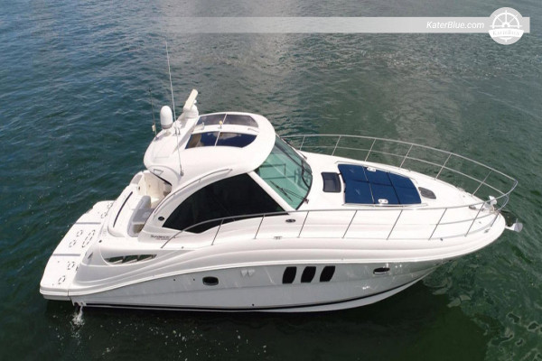 Luxury sailing half day charter offer Stiltsville Miami