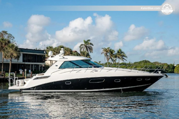 Luxusní 50stopý denní pronájem s posádkou v Sands-Key Miami