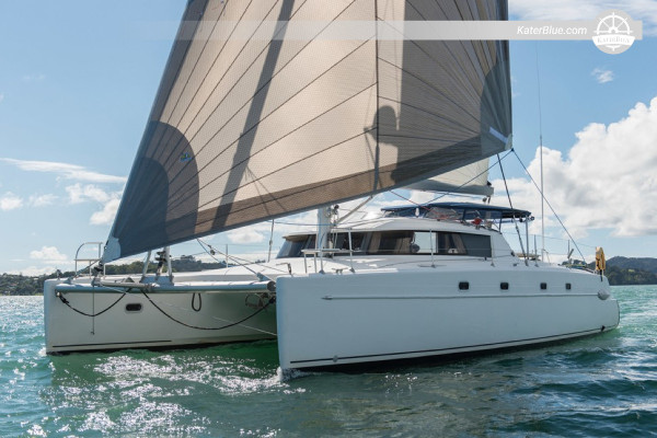 Fountaine Pajot skibstilbud charter Tuban Bali