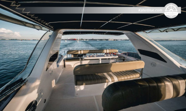 Location de bateau de luxe à la journée Ceningan-Île Bali