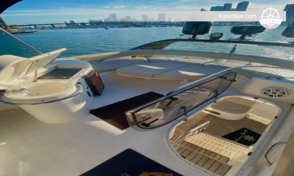 Crewed Fairline yacht day charter offer Virginia-Key Miami