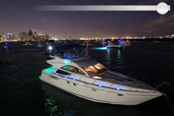 Location de yacht à moteur pour 13 personnes à la journée à Stiltsville, Miami