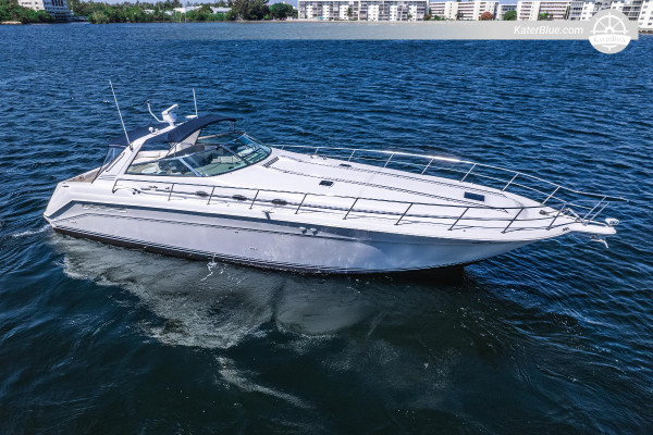 Oferta luksusowego czarteru żeglarskiego Miami-River Miami