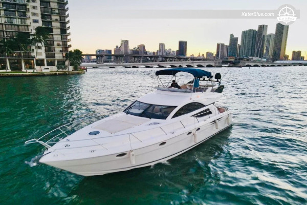Location de bateau de luxe avec skipper à Nixon-Sandbar, Miami