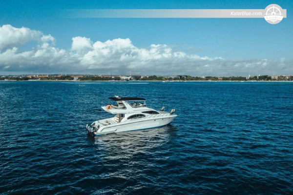Location de bateau de luxe à la journée Ceningan-Île Bali