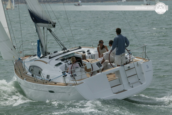 Beneteau yacht half-day sailing vacation Elliott-Key Miami
