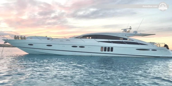 Sewa Kapal Mingguan untuk Bersantai dengan Gaya di Tempat Hiburan Malam Saint-Tropez, Prancis