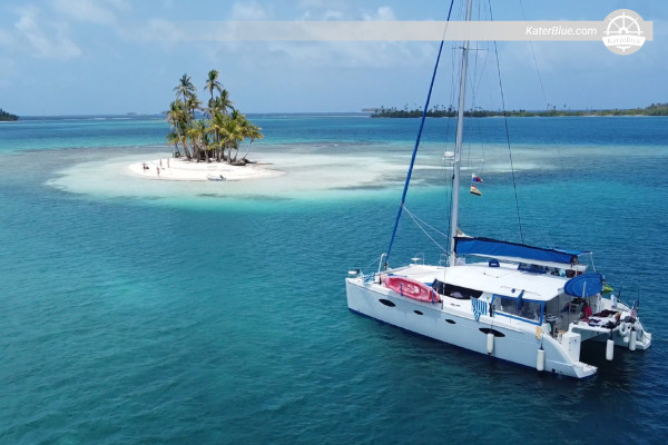 Catamaran fully catered charter offer Isla-Dupargana Panama