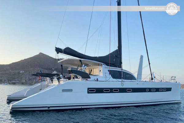 Luxury Catana catamaran charter Isla-de-las-Estrellas Panama
