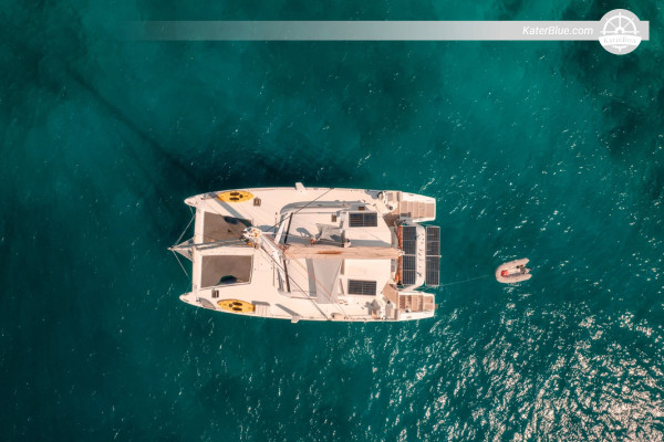 Fully equipped catamaran charter offer Guna-Yala Panama
