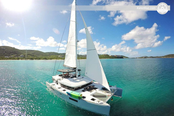 Ideal catamaran day charter Baja-California-Peninsula Mexico