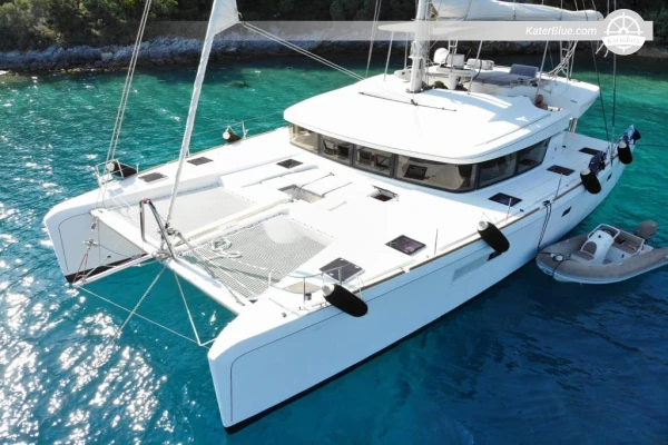 Luxury catamaran day charter Cortez Mexico