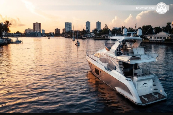 Pronájem luxusní lodi Azimut 70 ve Star-Islandu ve Spojených státech