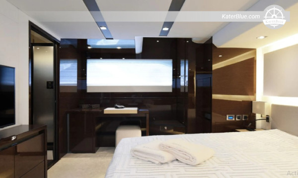 Weekly Charter Discover Hidden Coves Palma de Mallorca, Spain