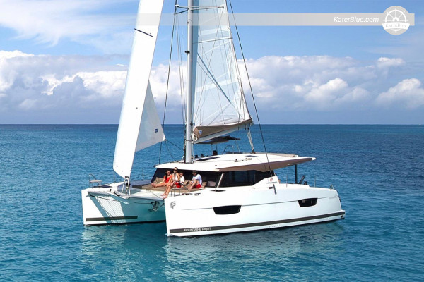 Luxury catamaran day charter offer Cholon Colombia