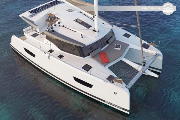 Catamaran with crew day charter Playa-Blanca Colombia