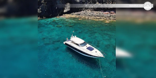 Penyewaan Kapal Pesiar Malam yang Tenang dan Senja di Saint-Tropez, Prancis