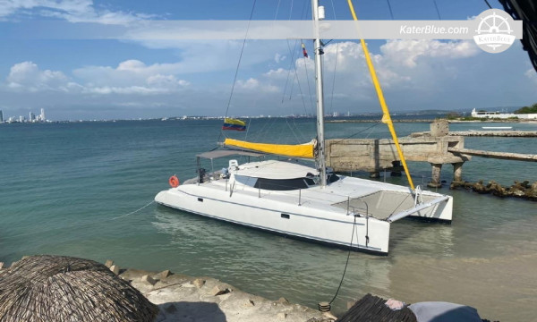 40ft catamaran sunset charter offer Isla-Grande Colombia