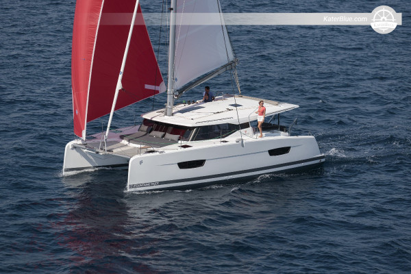 Catamaran with crew day charter Rosario-Islands Colombia
