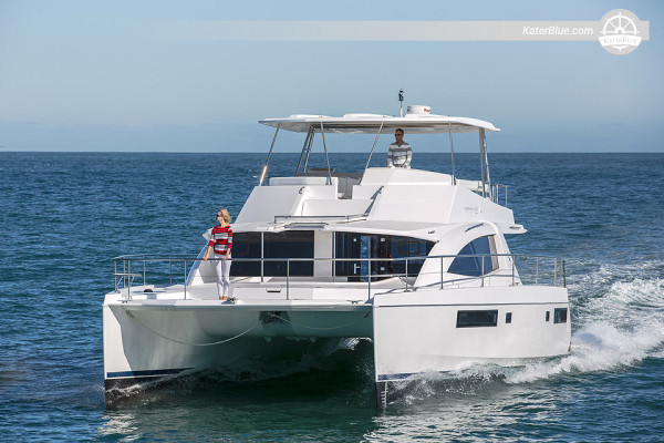 Catamaran with crew day charter Playa-Blanca Colombia