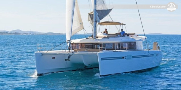 İspanya, İbiza'daki Santa Eulalia'nın Büyüsünü Haftalık Turla Keşfedin