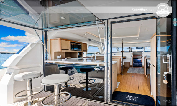 Penawaran pelayaran malam dengan awak kapal dari Siesta-Key, Sarasota, Amerika Serikat