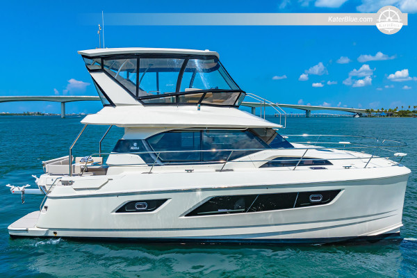 Penawaran Sunset Cruise untuk 13 orang di Bird-Key, Sarasota, Amerika Serikat.
