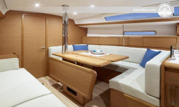Skippered 11-pax mini excursion Marbella-Malaga Spain