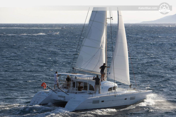 Lagoon catamaran weekly bareboat charter La-Paz Mexico