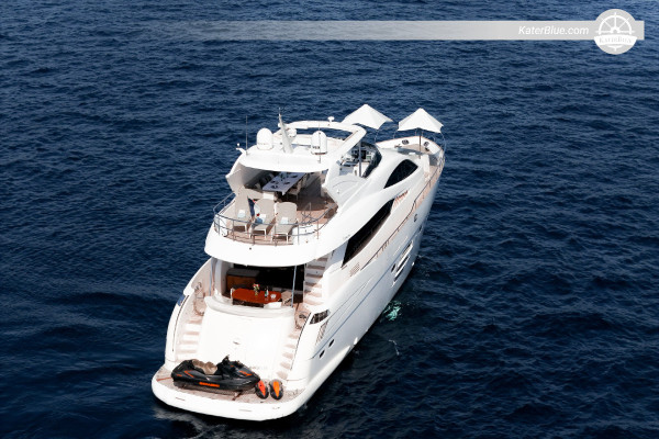 Crew-serviced yacht weekly sailing cruise Antibes France