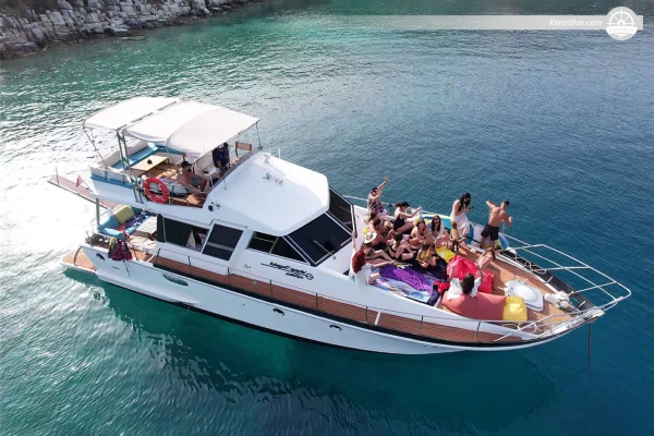 Sail into Luxury: Apreamare 54 Motor Yacht, Durres, Albania