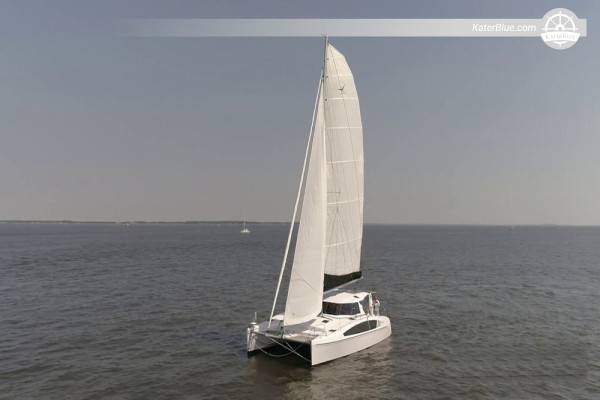Catamaran met 3 hutten en bemanning, overnachtingszeiltocht Miami, Verenigde Staten