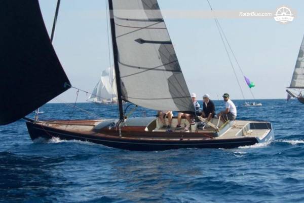 Luxury yacht half-day 4-pax offer Lerins-Islands France