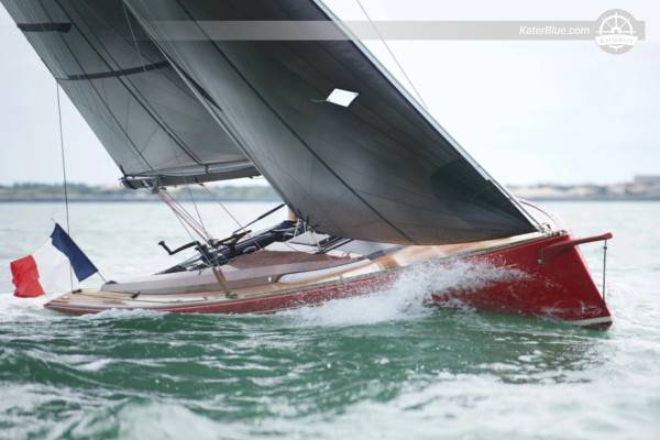 Luxury yacht half-day 4-pax offer Sainte-Marguerite France